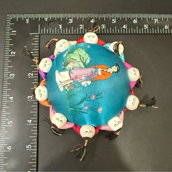 Vintage Handpainted Chinese Silk Round Pincushion Surrounded with 10 Cute Dolls - Picture 8 of 10